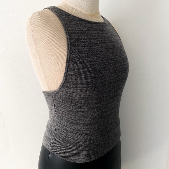 Hollister Grey Knit Criss Cross Cropped Tank Top - Size L - High Neck - Picture 3 of 10
